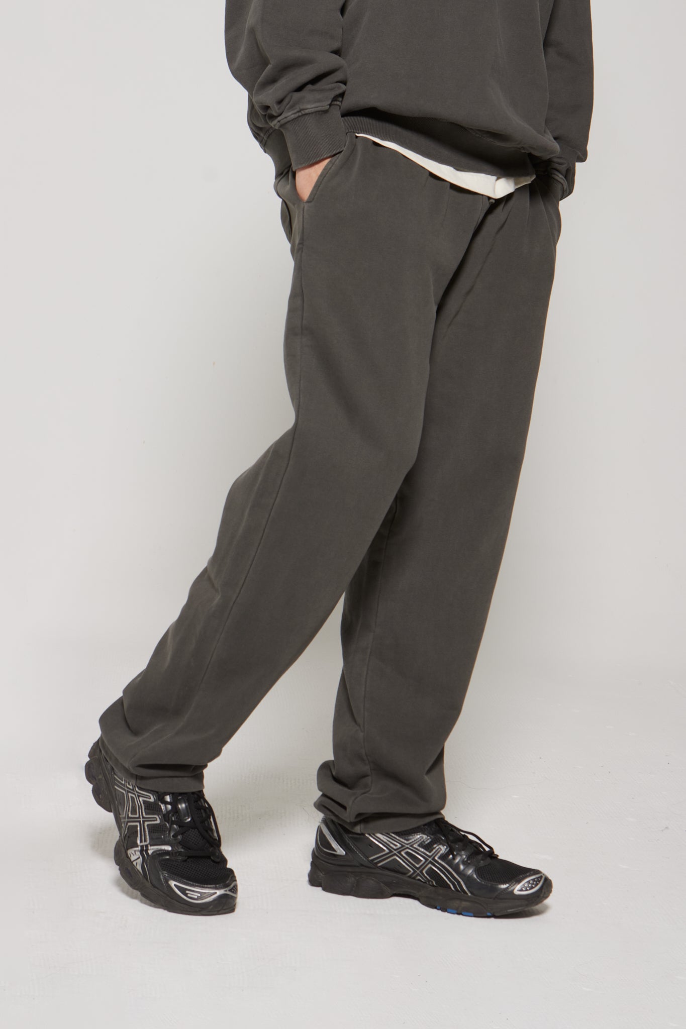 SWEATPANTS STRAIGHT CUT WASHED GREY