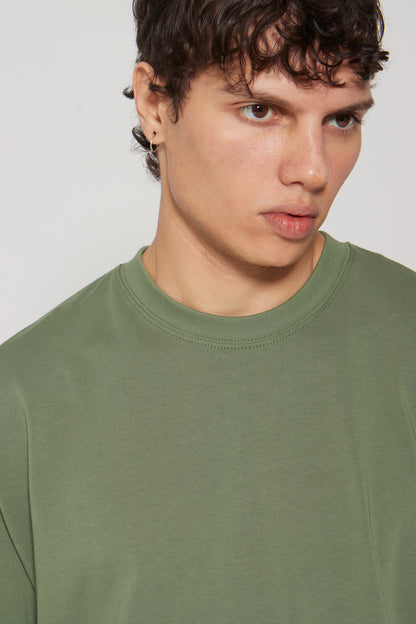 RELAXED FIT MILITARY GREEN